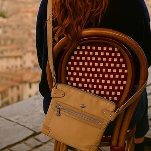 The Trend Made in Italy Genuine Leather Tan Crossbody Bag